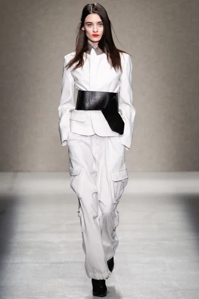 Look 9